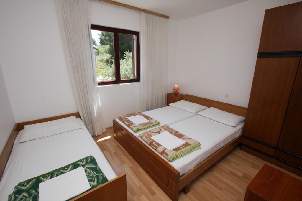 Apartments And Rooms Porto Ražanj Kamer foto